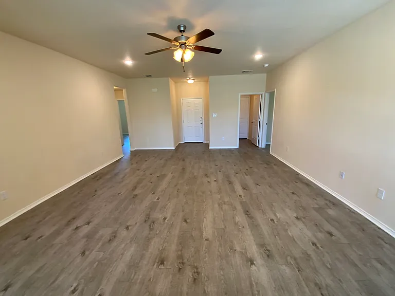 2506 Liberty Park Ct — Photo 2
