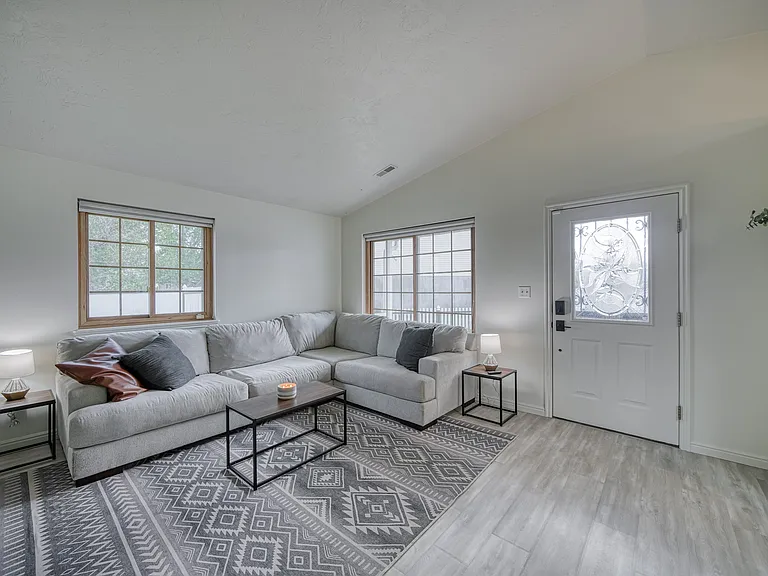 741 Clarence Ct — Photo 8