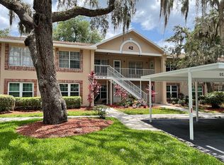 6700 Spring Flower Dr APT 22, New Port Richey, FL 34653