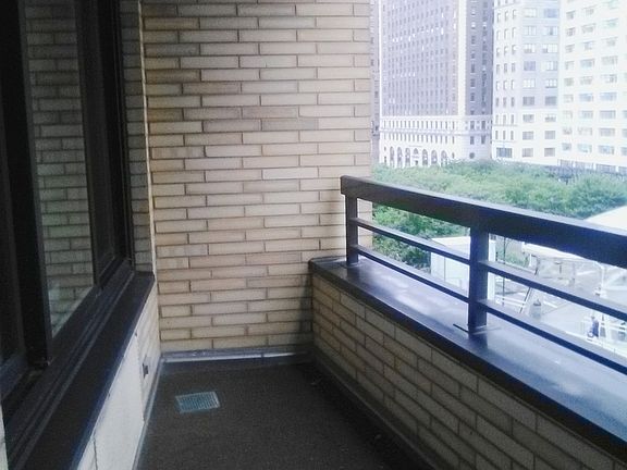 3rd image of 99 Battery Pl APT 6A