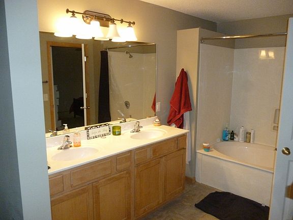 3rd image of 2935 Edison St NE Unit F