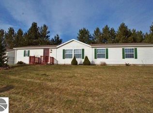 796 W River Rd, Traverse City, MI 49696