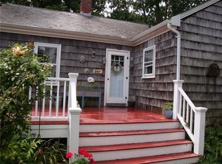 65 Green End Ave, Middletown, RI 02842