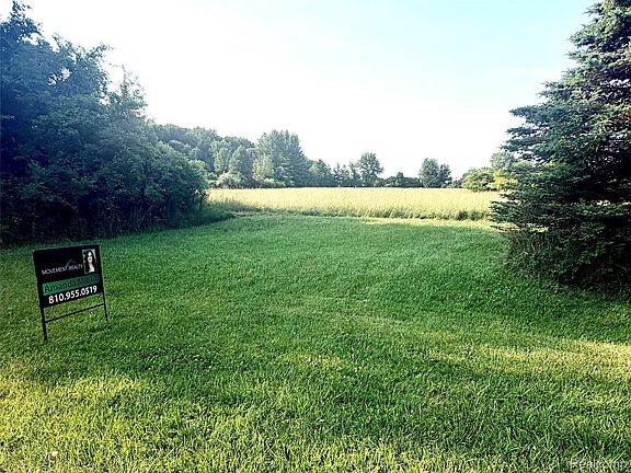 4th image of 70102220 Meadow Ln