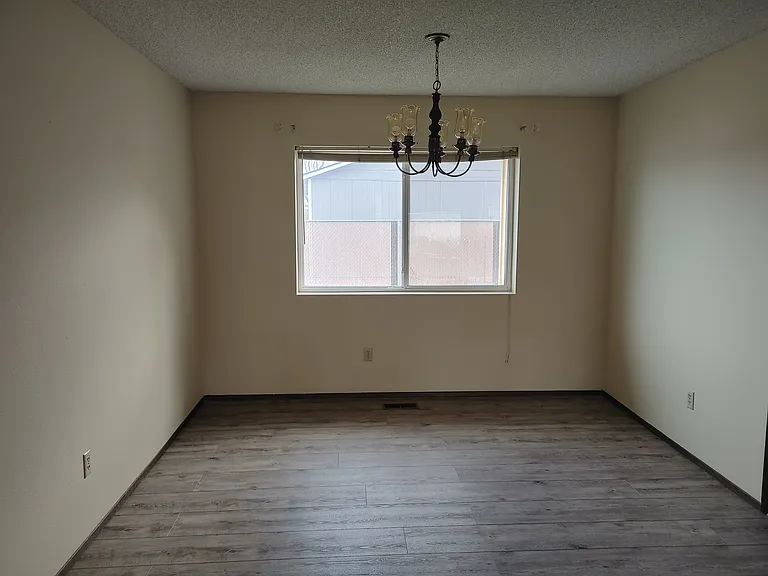 207 Jackson St — Photo 4