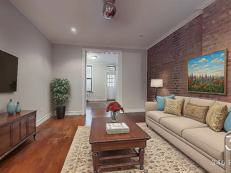 493 2nd Ave #4 — Photo 1