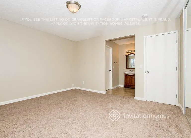 560 E Wigeon Way — Photo 13