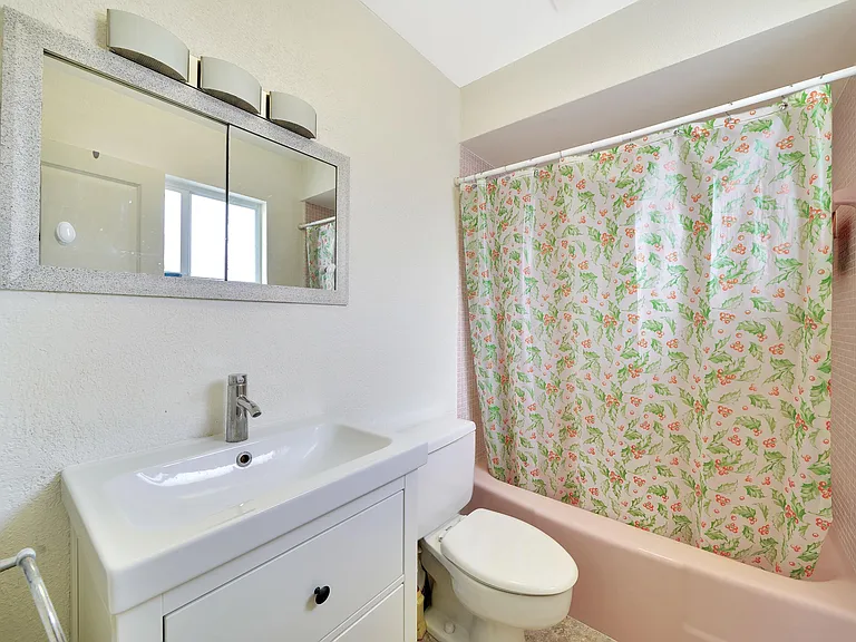 2701 Middle River Dr #11 — Photo 47