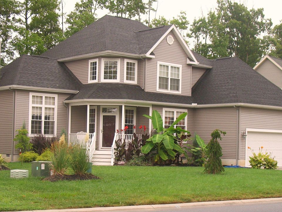 Expanded landscaping