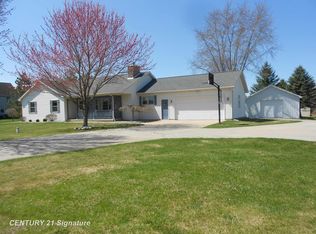 4325 Lone Rd, Freeland, MI 48623