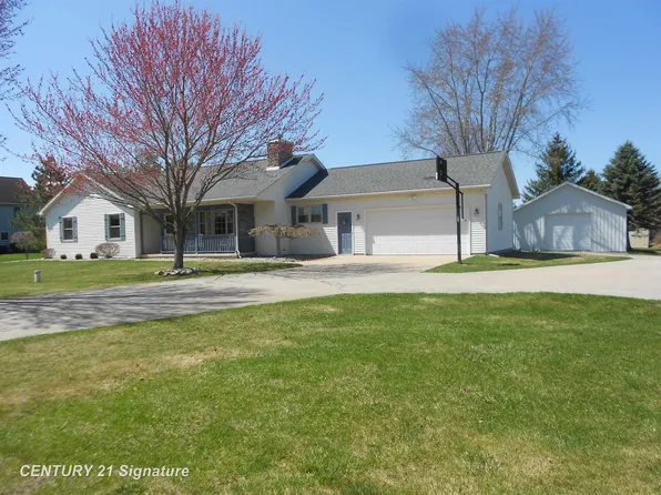 4325 Lone Rd, Freeland, MI 48623
