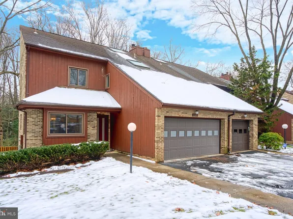 11601 Clubhouse Ct, Reston, VA 20190