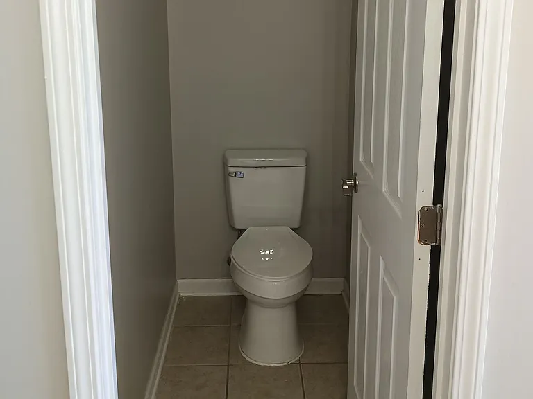 162 Romie Dr — Photo 10