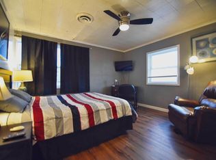 3512 Dodge St #200, Omaha, NE 68131