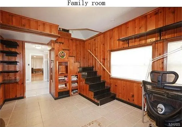 3 bed, 1.5 bath, 2125 sqft, $1,890 — Photo 2