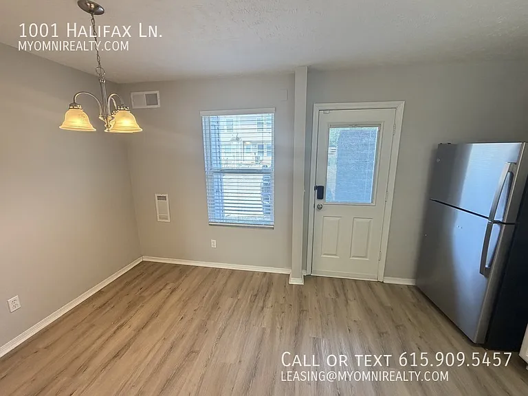 1001 Halifax Ln — Photo 9
