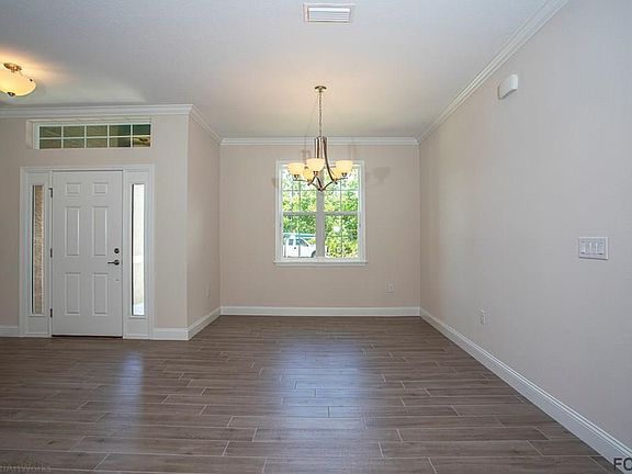 4th image of 61 Felwood Ln