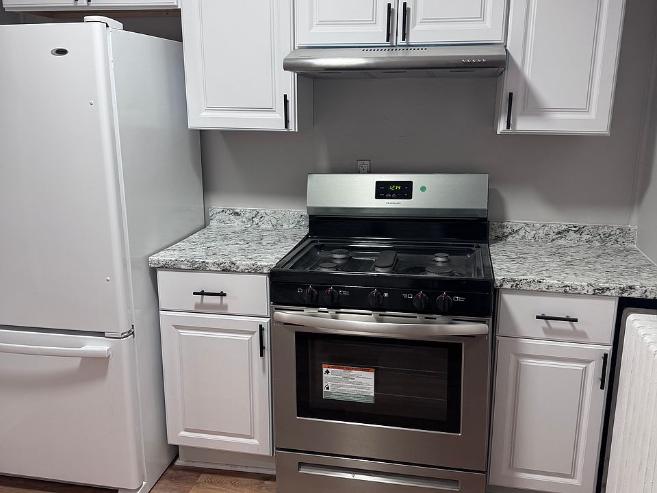 1st image of 35 West St APT 2