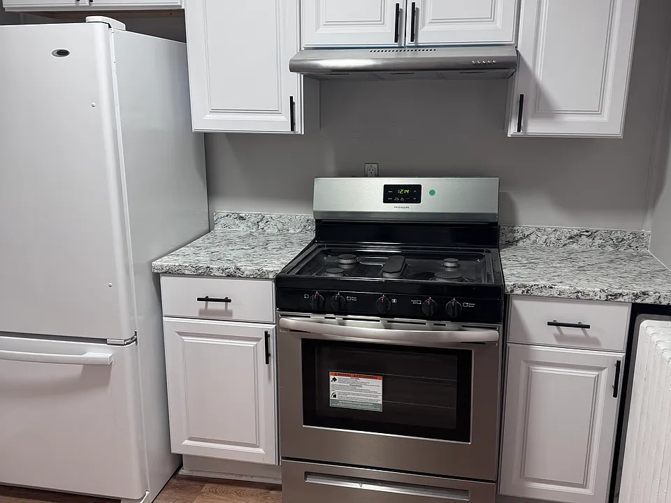 35 West St #2