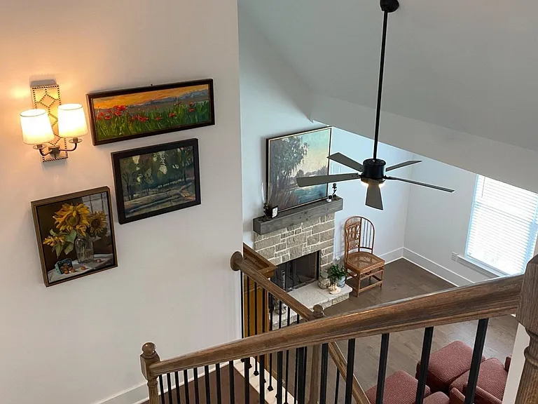 352 Davis St — Photo 11