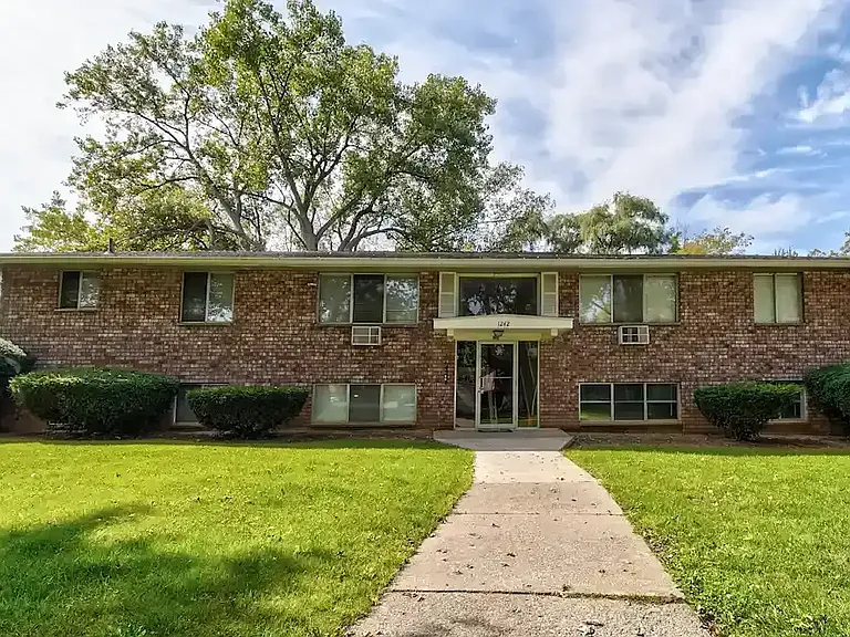 North Dohr Apartments — Photo 7