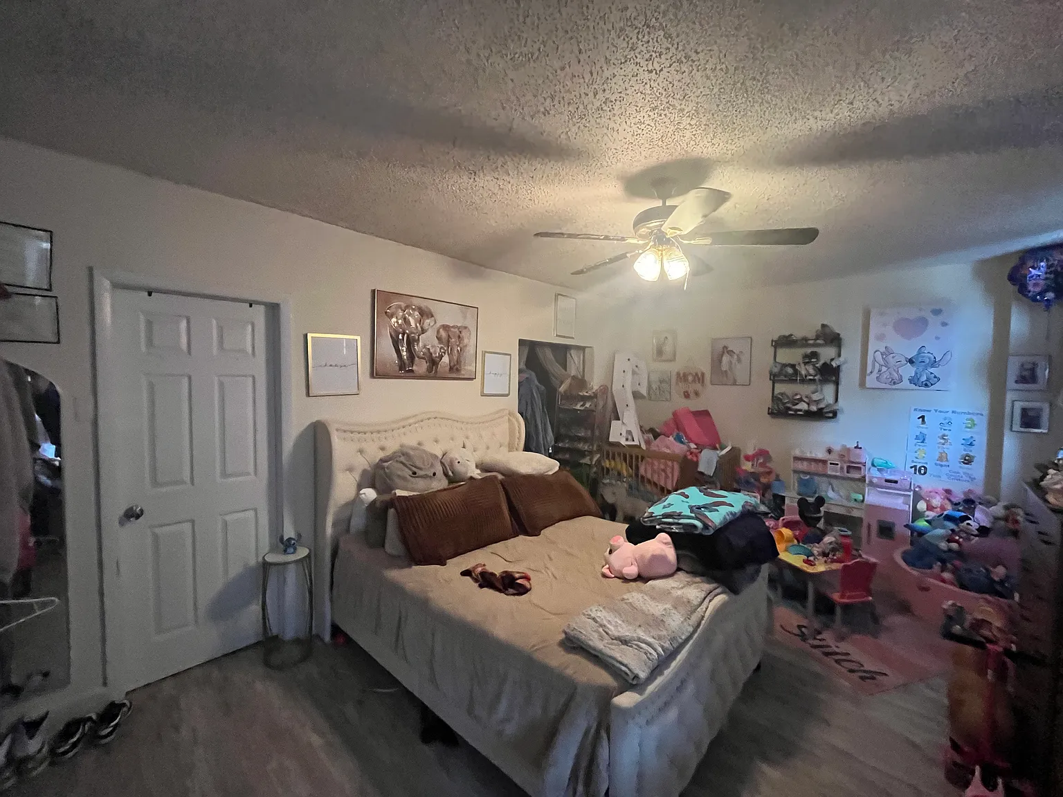 2 bed, $1,300 — Photo 4