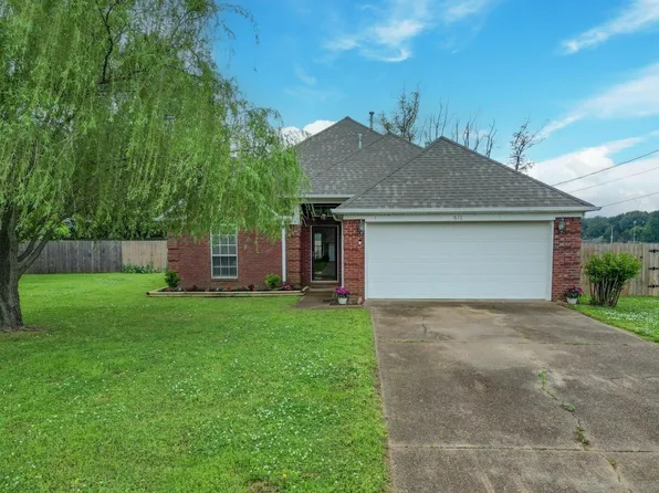 611 Gettysburg Dr, Jackson, TN 38305