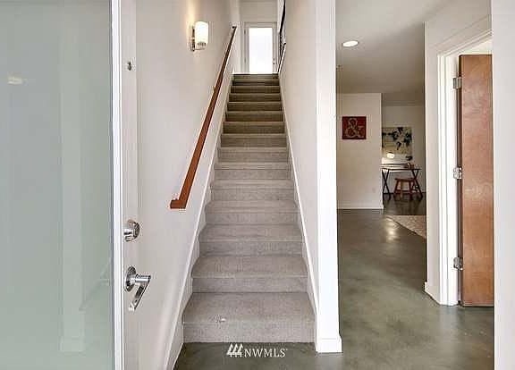 2nd image of 2560 14th Ave W #D