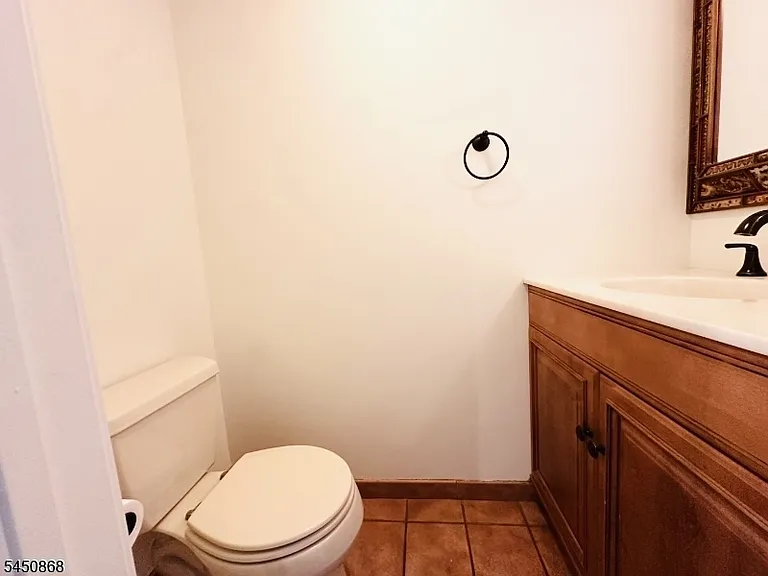 111 Almond Dr #111 — Photo 11