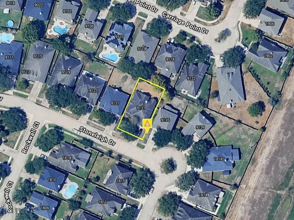 9131 Stoneleigh Dr, Sugar Land, TX 77479