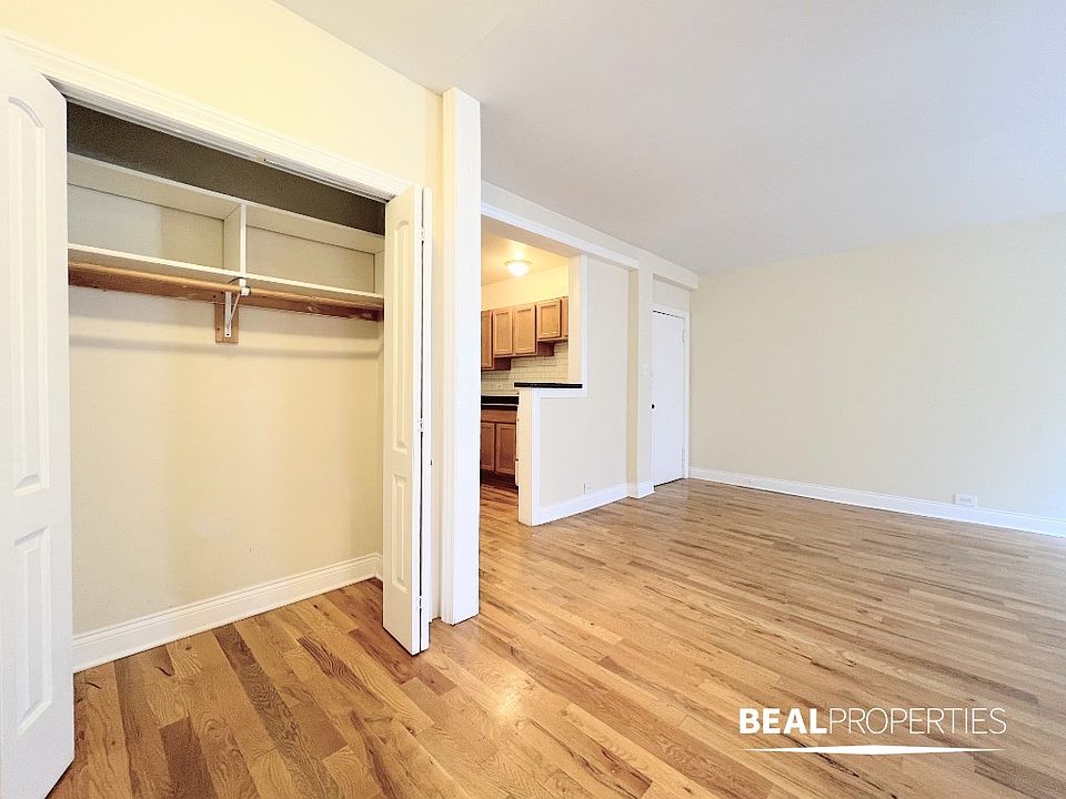 1st image of 1347 N Dearborn St APT 607
