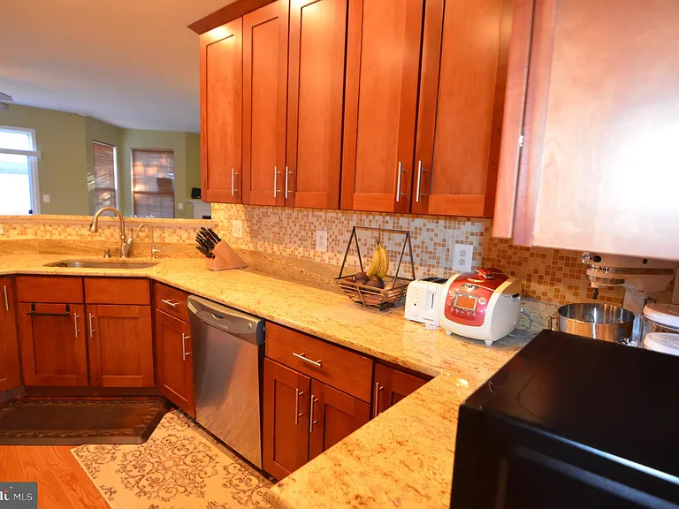 2946 Saxon Flowers Dr — Photo 15