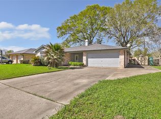 110 John St, Liberty, TX 77575