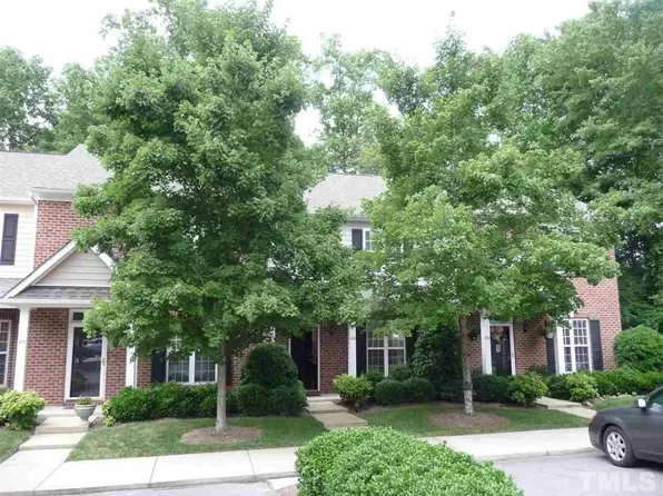 202 Sir William Ln, Rolesville, NC 27571