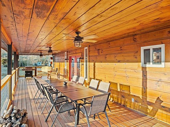 5th image of 158 Pine Loop Dr