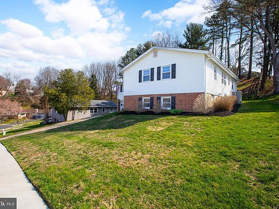 3rd image of 2917 Mattahoon Rd