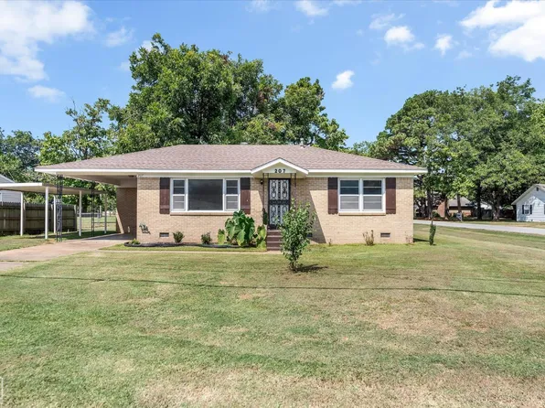 207 Pocahontas Rd, Walnut Ridge, AR 72476