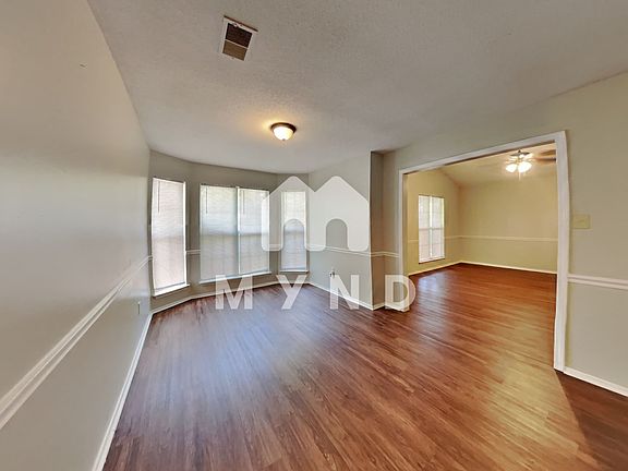5th image of 3419 Laurelwood Dr