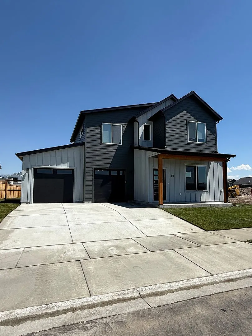 Discover Your Ideal Montana Home at 507 Spaniel Lane Now Available for Rent! — Photo 1
