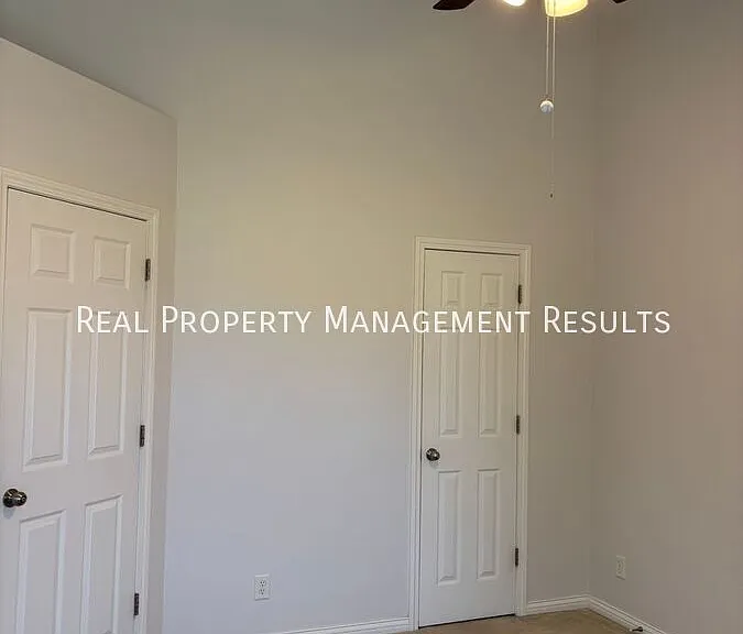 9895 Cove Point Ct — Photo 7