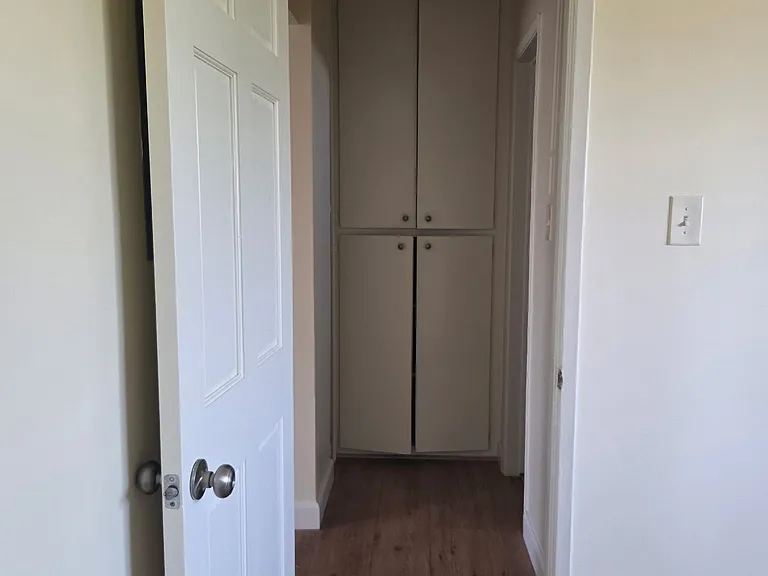 580 E Pleasant St #5 — Photo 2