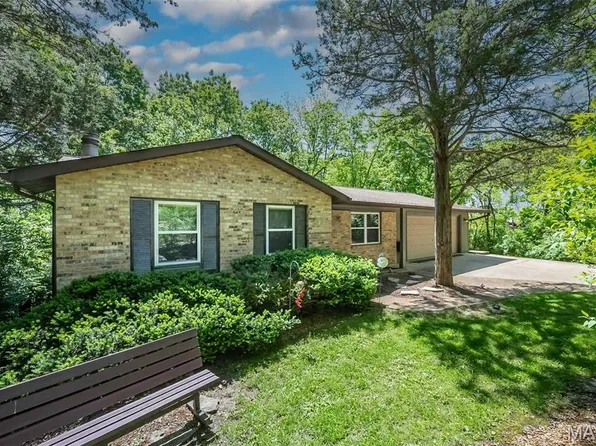 1703 Greenwood Ct, Imperial, MO 63052