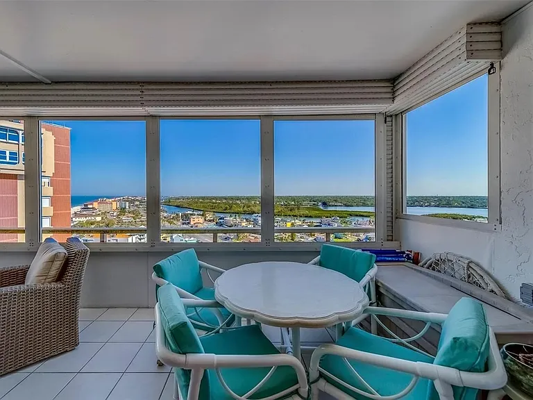 17920 Gulf Blvd #1606 — Photo 34