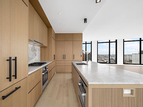 3rd image of 1 Boerum Pl Penthouse C