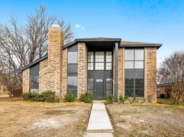 997 Acorn Dr, Lewisville, TX 75067