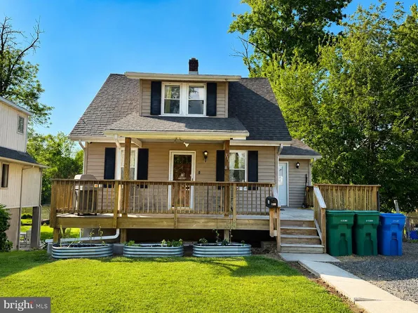 311 Neshaminy Rd, Croydon, PA 19021