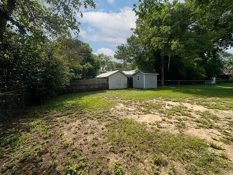 505 Ribaut Rd — Photo 15