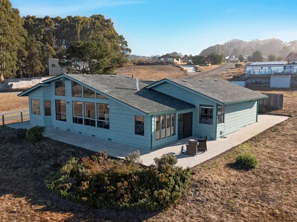 240 Los Santos Drive, Bodega Bay, CA 94923