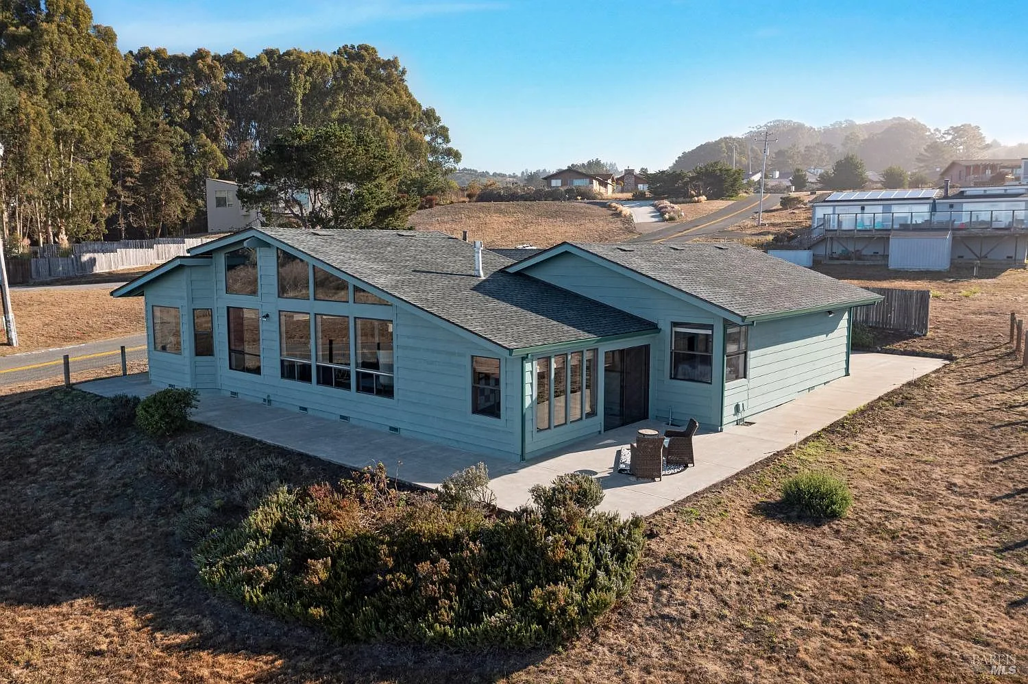 240 Los Santos Drive photo 1