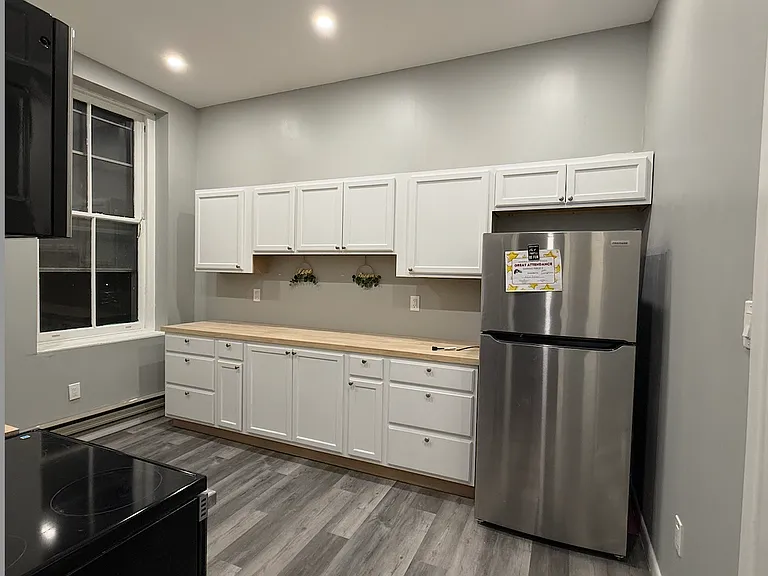 104 W Main St #3 — Photo 5
